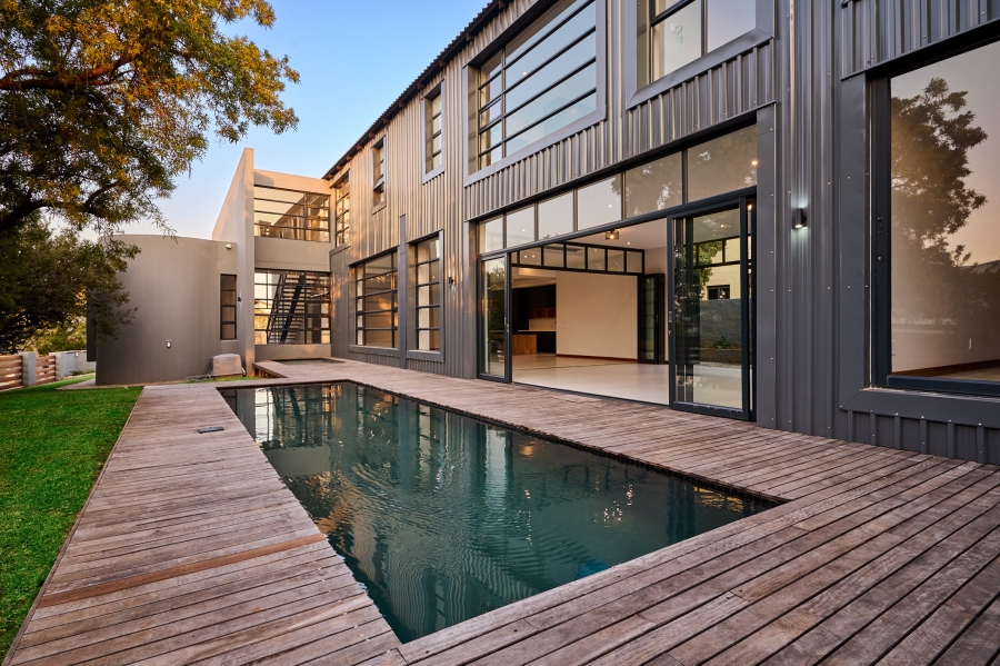 4 Bedroom Property for Sale in Waterfall Country Estate Gauteng