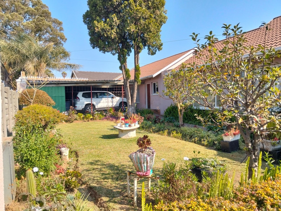 3 Bedroom Property for Sale in Roseacre Gauteng