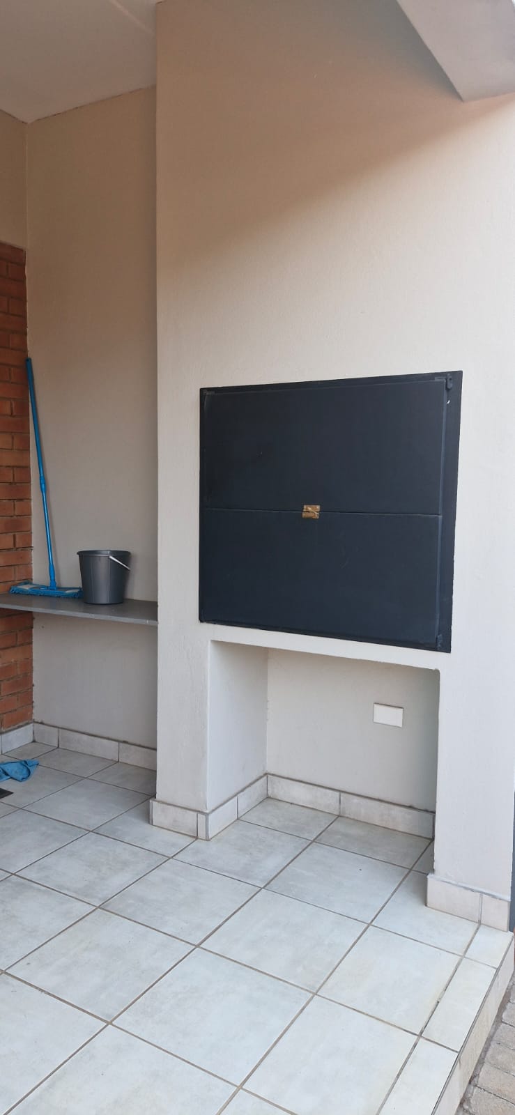 2 Bedroom Property for Sale in Montana Gauteng