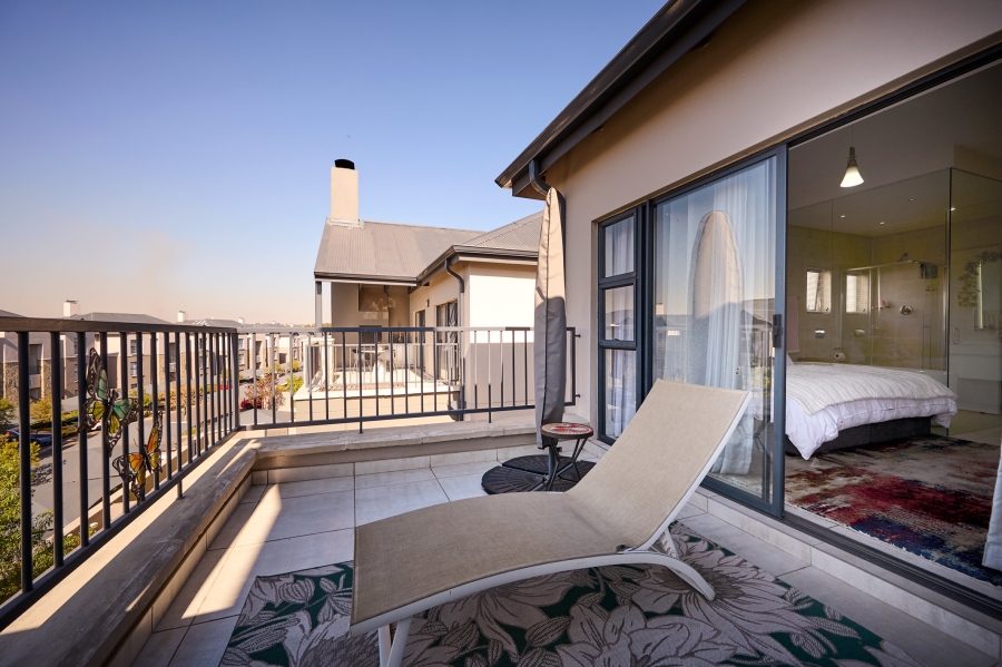 2 Bedroom Property for Sale in The Polofields Gauteng