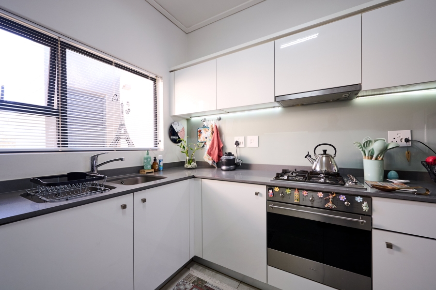 2 Bedroom Property for Sale in The Polofields Gauteng