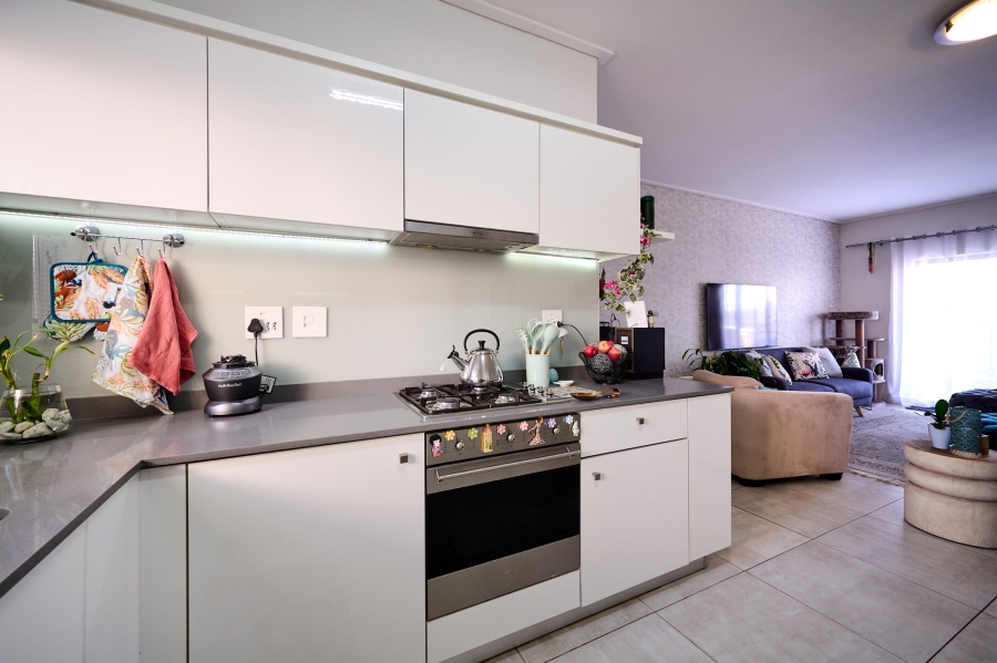 2 Bedroom Property for Sale in The Polofields Gauteng