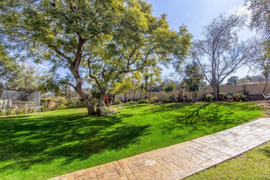 4 Bedroom Property for Sale in Florida Park Gauteng