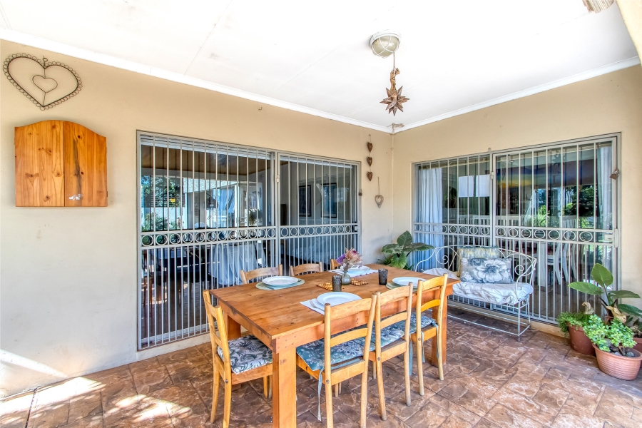 4 Bedroom Property for Sale in Florida Park Gauteng