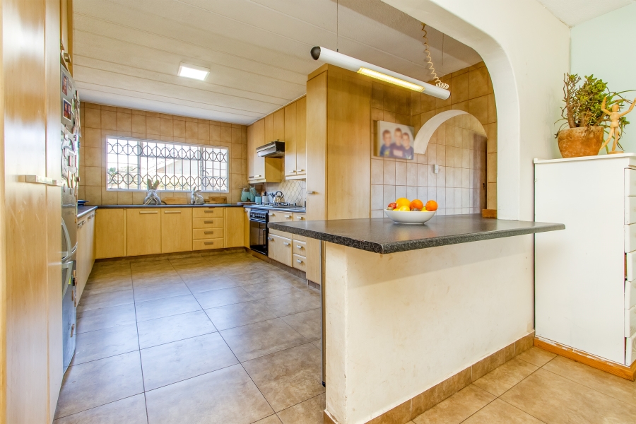 4 Bedroom Property for Sale in Florida Park Gauteng