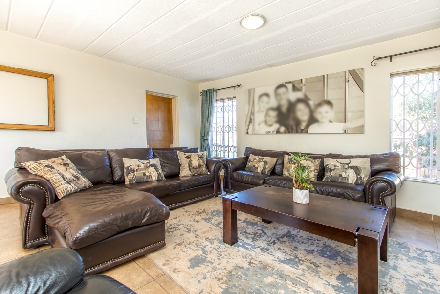 4 Bedroom Property for Sale in Florida Park Gauteng