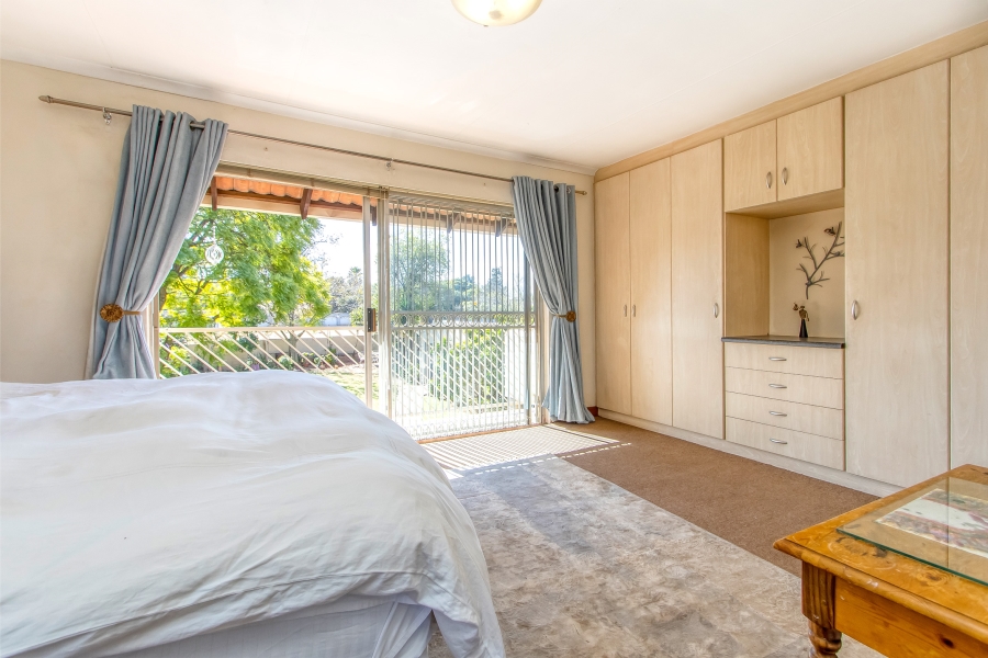 4 Bedroom Property for Sale in Florida Park Gauteng