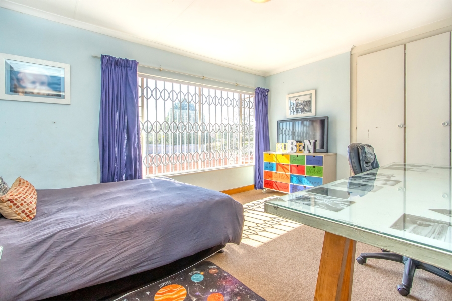 4 Bedroom Property for Sale in Florida Park Gauteng