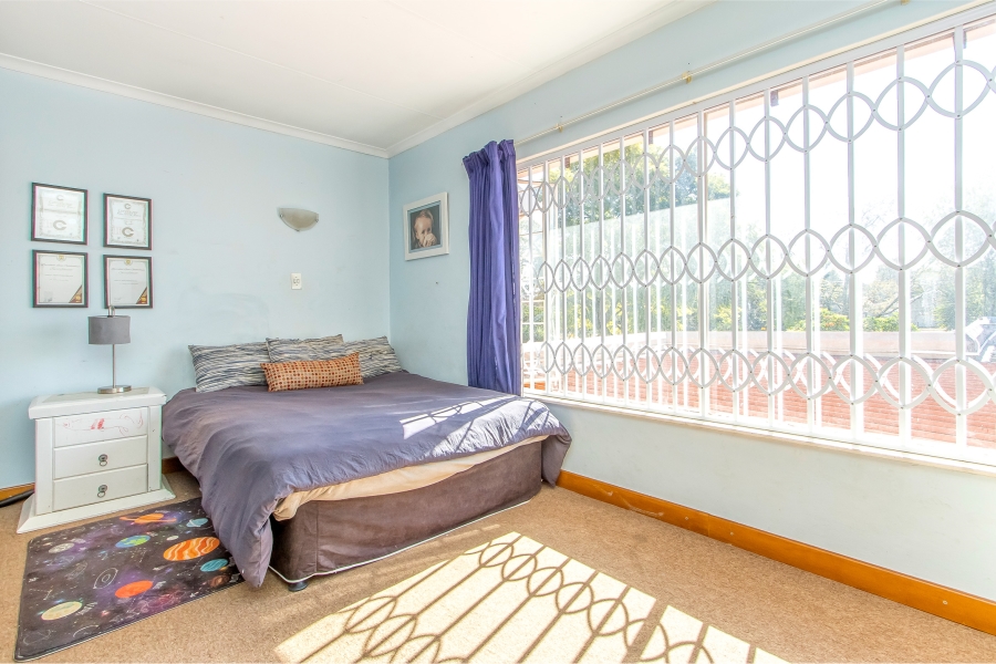 4 Bedroom Property for Sale in Florida Park Gauteng