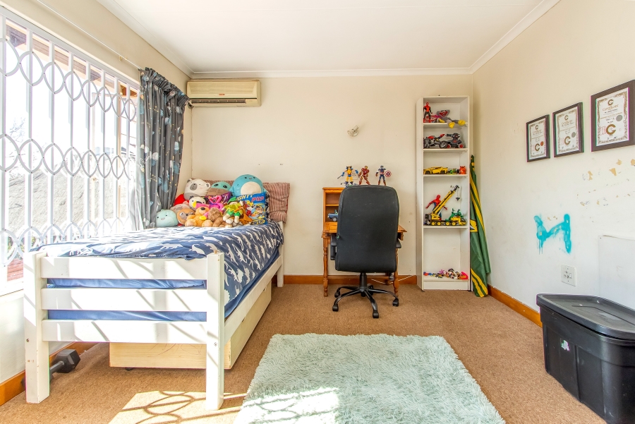 4 Bedroom Property for Sale in Florida Park Gauteng