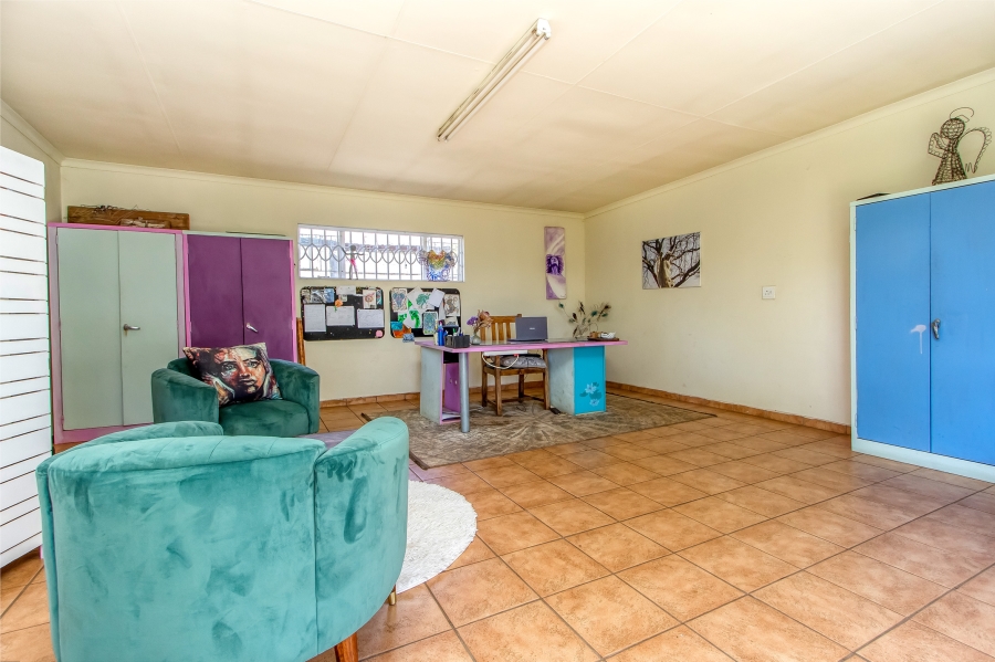 4 Bedroom Property for Sale in Florida Park Gauteng