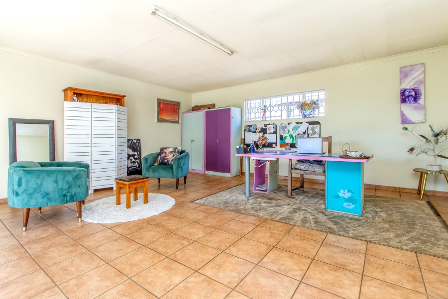 4 Bedroom Property for Sale in Florida Park Gauteng