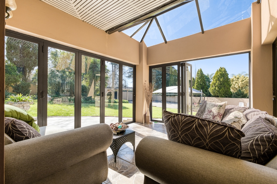 7 Bedroom Property for Sale in Oaklands Gauteng
