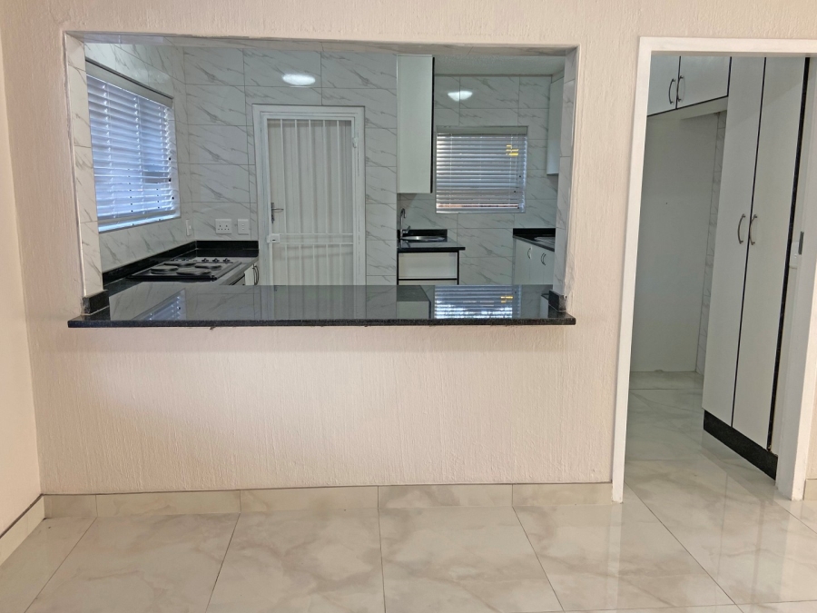 To Let 3 Bedroom Property for Rent in Victory Park Gauteng