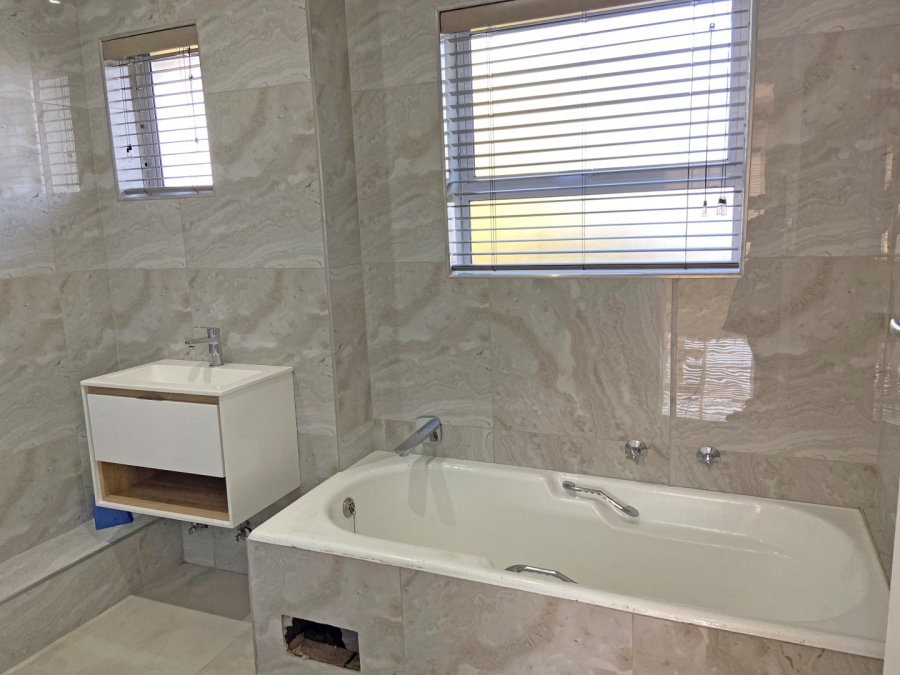 To Let 3 Bedroom Property for Rent in Victory Park Gauteng