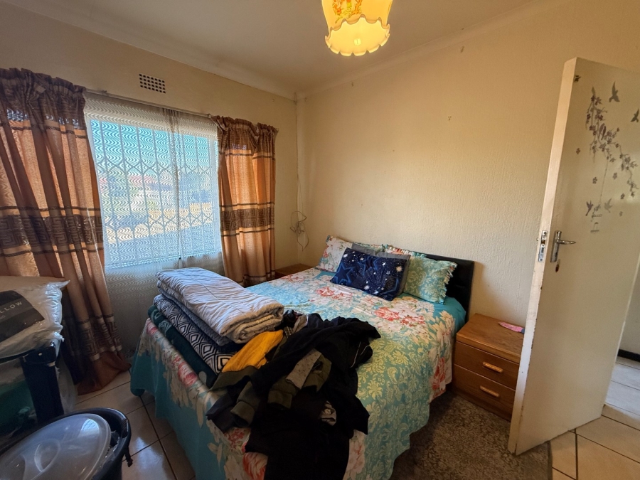 2 Bedroom Property for Sale in Corlett Gardens Gauteng