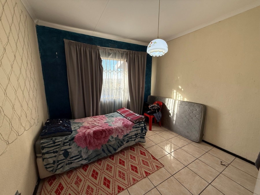 2 Bedroom Property for Sale in Corlett Gardens Gauteng