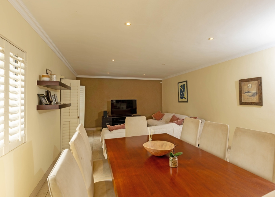 To Let 3 Bedroom Property for Rent in Waverley Gauteng