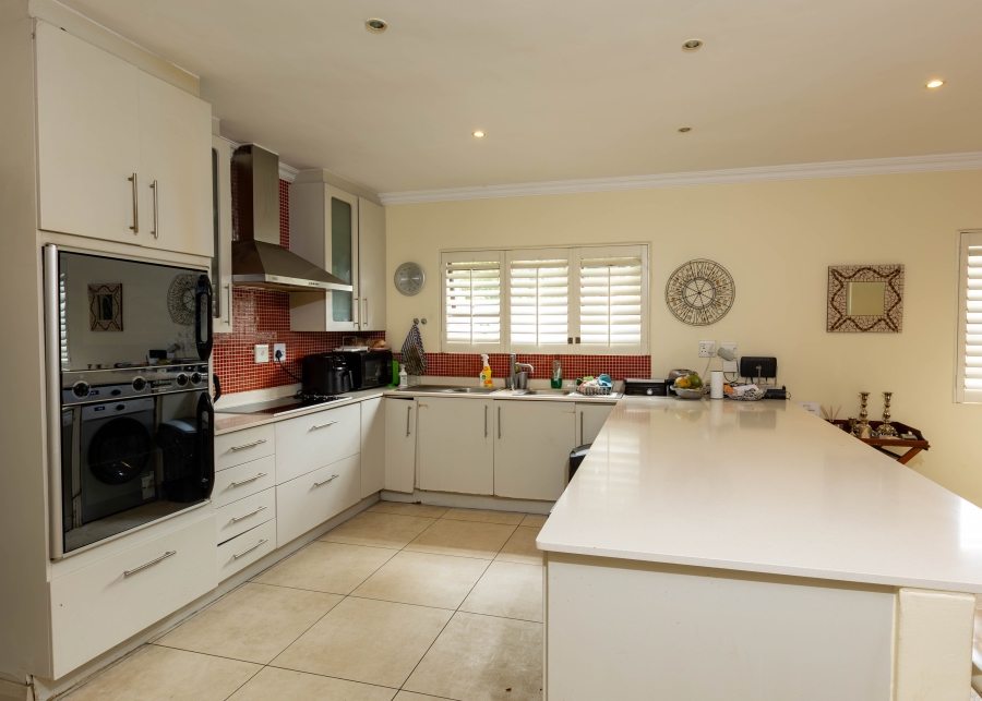 To Let 3 Bedroom Property for Rent in Waverley Gauteng