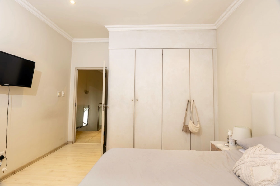 To Let 3 Bedroom Property for Rent in Waverley Gauteng