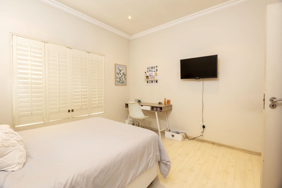To Let 3 Bedroom Property for Rent in Waverley Gauteng