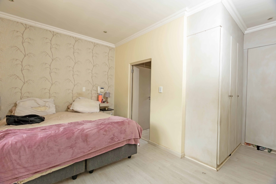 To Let 3 Bedroom Property for Rent in Waverley Gauteng