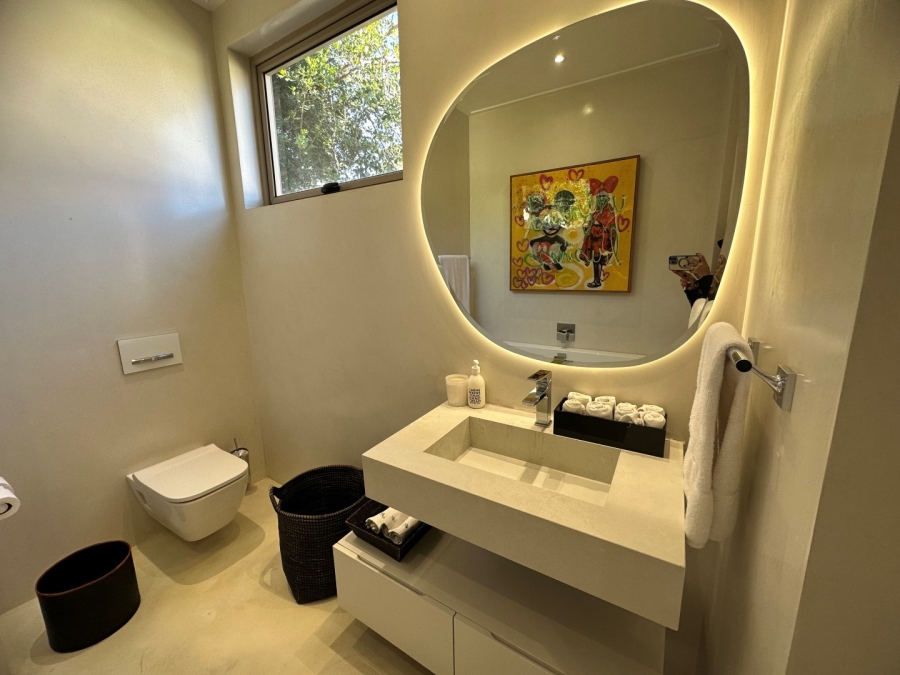 To Let 4 Bedroom Property for Rent in Benmore Gardens Gauteng