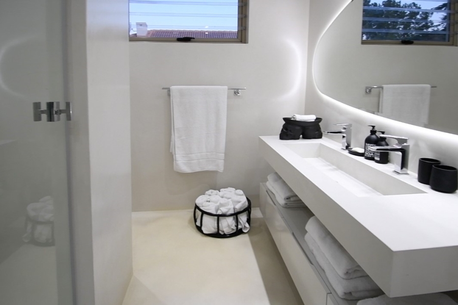 To Let 4 Bedroom Property for Rent in Benmore Gardens Gauteng