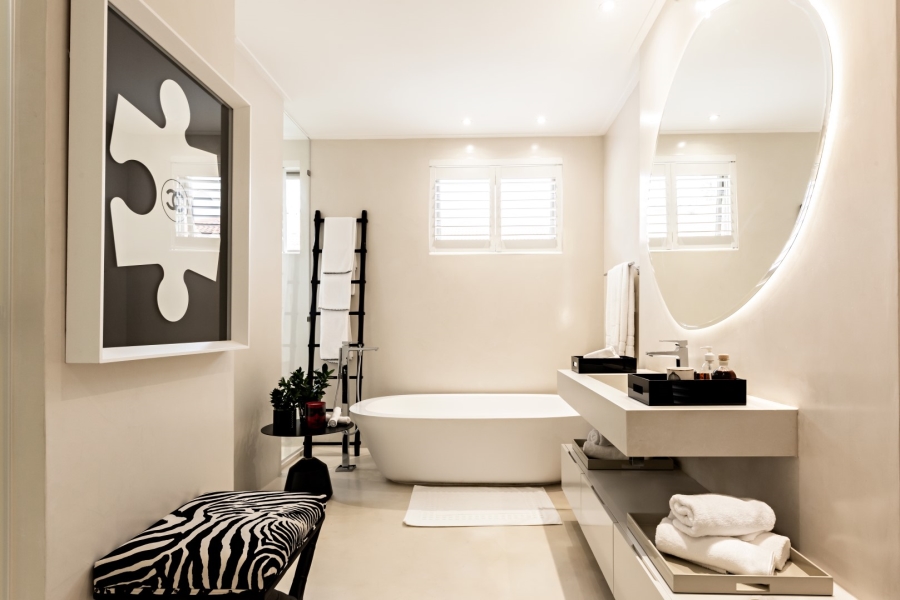To Let 4 Bedroom Property for Rent in Benmore Gardens Gauteng