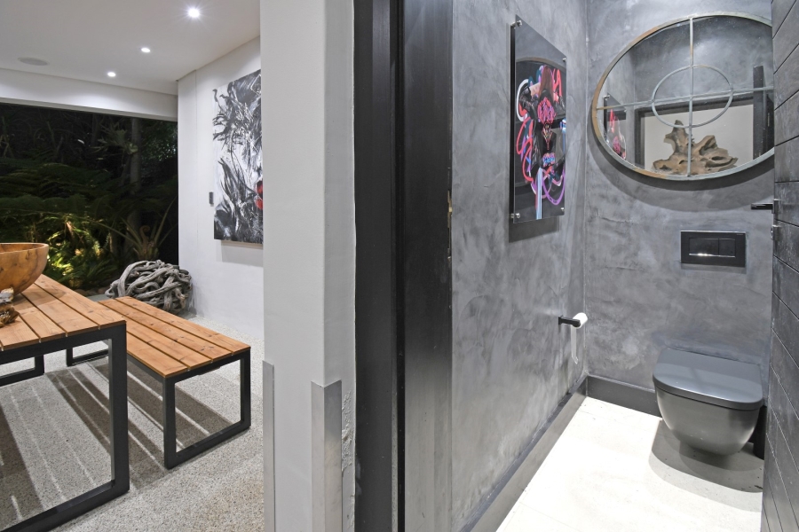 To Let 4 Bedroom Property for Rent in Benmore Gardens Gauteng