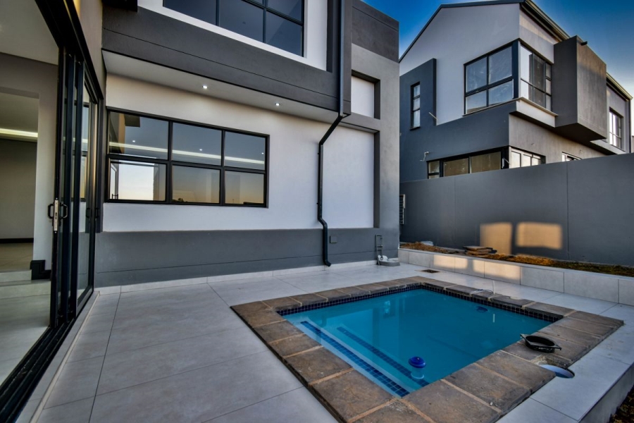 3 Bedroom Property for Sale in Fountainbrook Estate Gauteng
