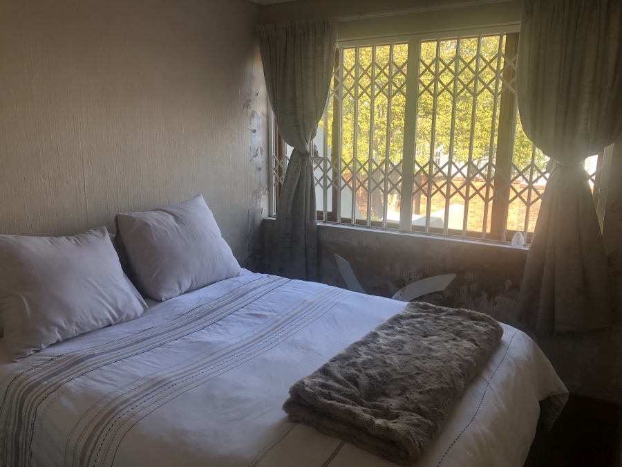 2 Bedroom Property for Sale in Sunninghill Gauteng