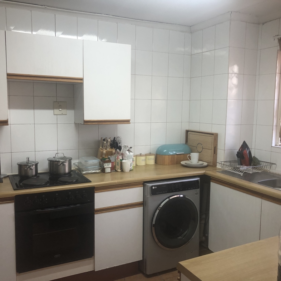 2 Bedroom Property for Sale in Sunninghill Gauteng