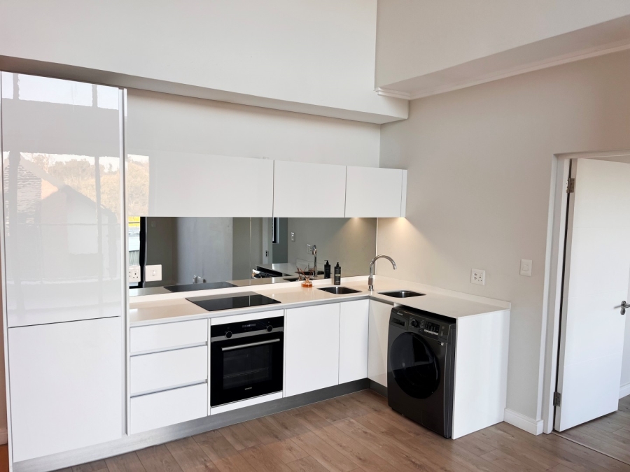 To Let 1 Bedroom Property for Rent in Sandringham Gauteng