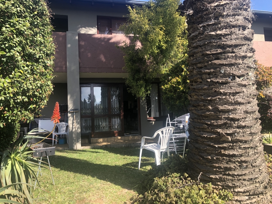 2 Bedroom Property for Sale in Sunninghill Gauteng