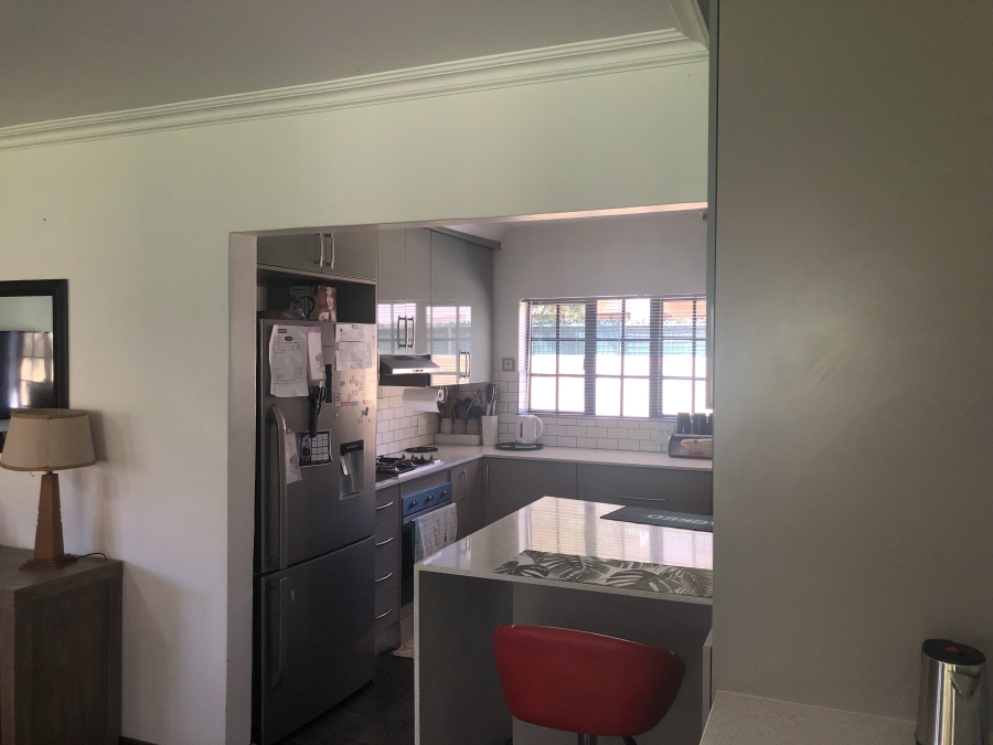 2 Bedroom Property for Sale in Sunninghill Gauteng