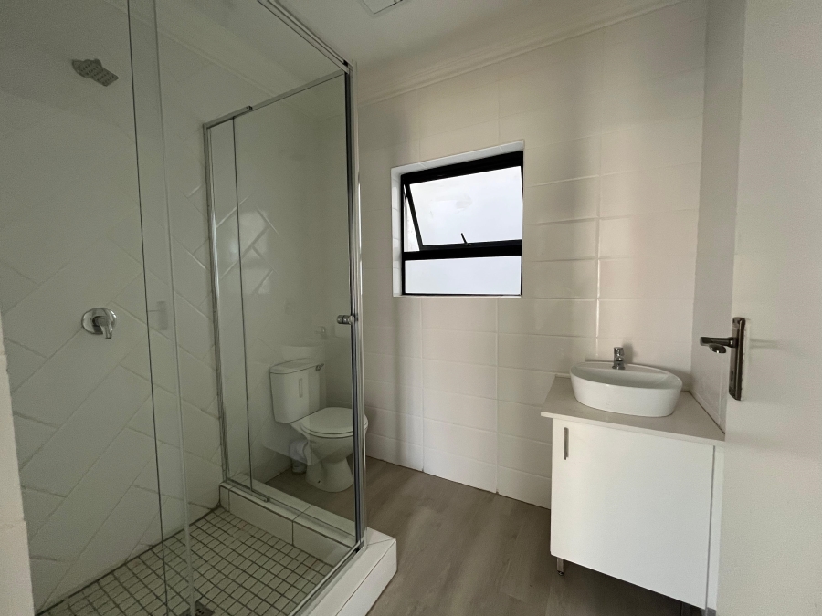 To Let 2 Bedroom Property for Rent in Linden Gauteng