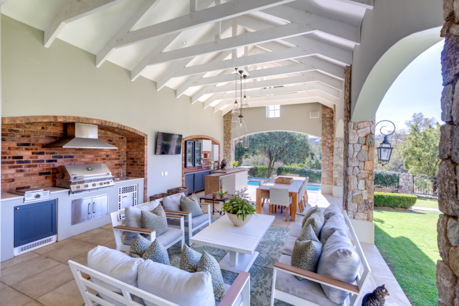 5 Bedroom Property for Sale in Waterfall Country Estate Gauteng
