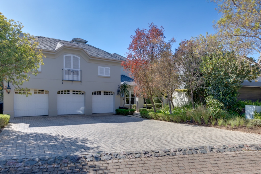 5 Bedroom Property for Sale in Waterfall Country Estate Gauteng