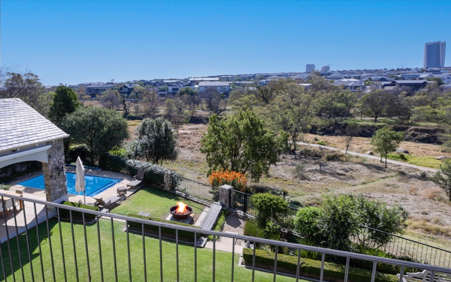 5 Bedroom Property for Sale in Waterfall Country Estate Gauteng