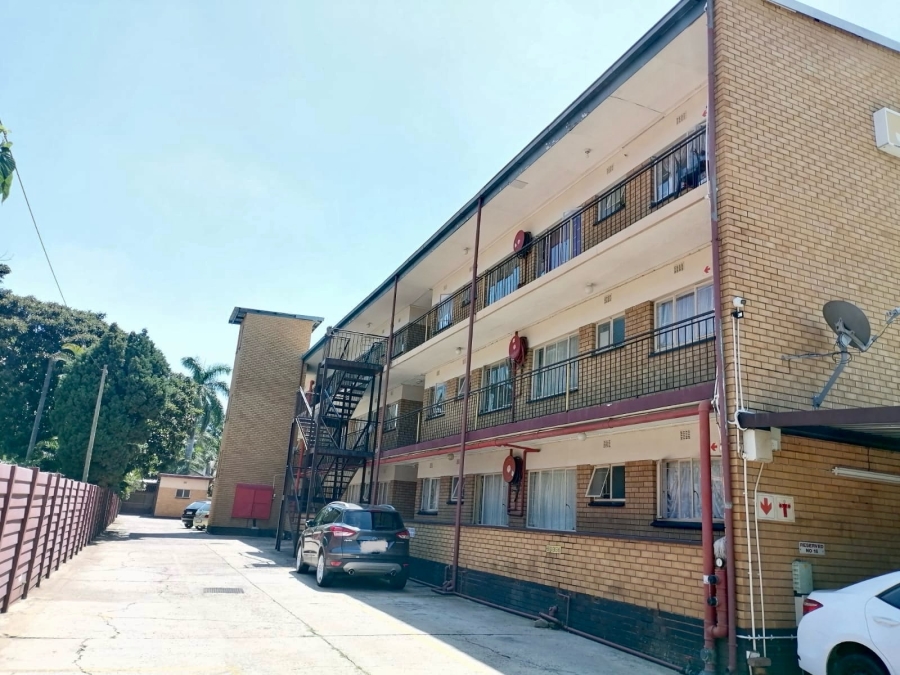 2 Bedroom Property for Sale in Pretoria North Gauteng