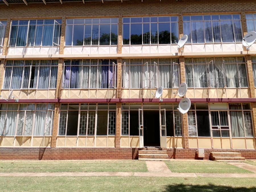 2 Bedroom Property for Sale in Pretoria North Gauteng