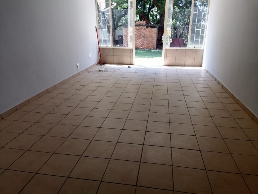 2 Bedroom Property for Sale in Pretoria North Gauteng
