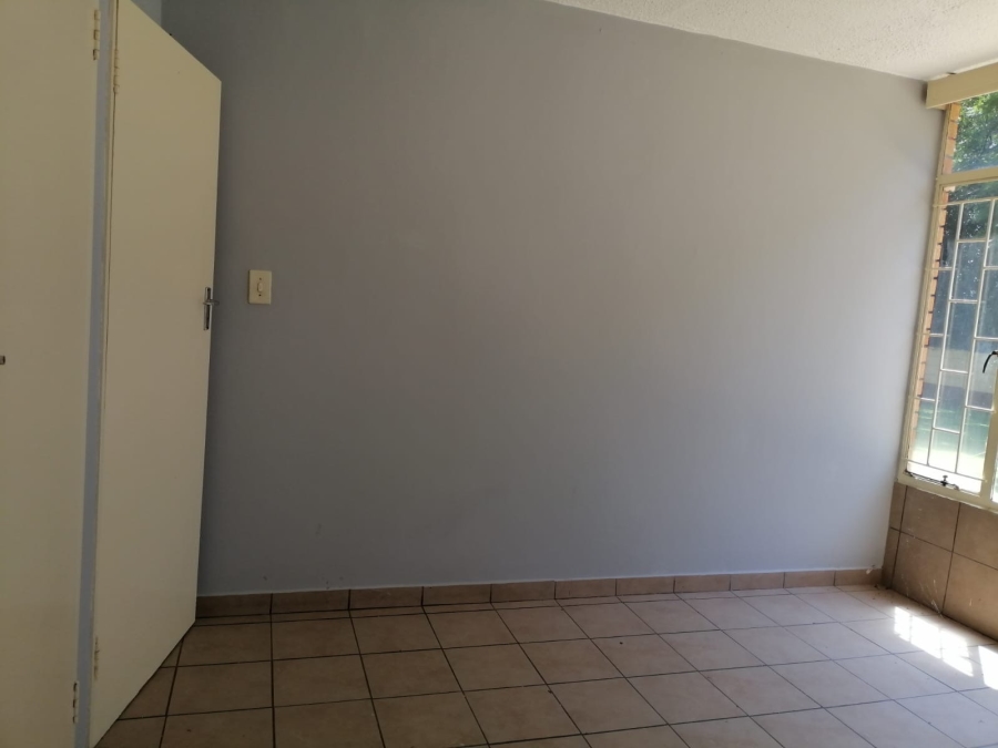 2 Bedroom Property for Sale in Pretoria North Gauteng