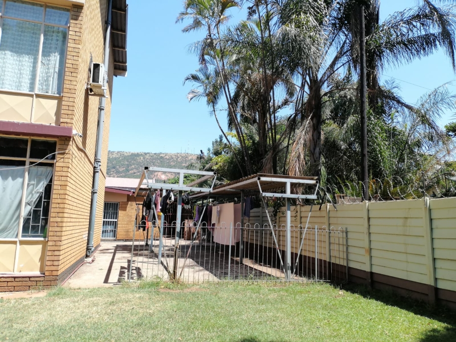 2 Bedroom Property for Sale in Pretoria North Gauteng
