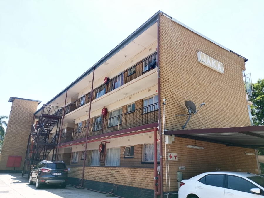 2 Bedroom Property for Sale in Pretoria North Gauteng