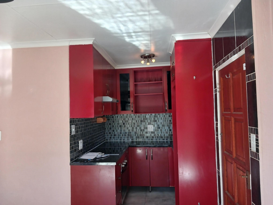 To Let 2 Bedroom Property for Rent in Bloubosrand Gauteng