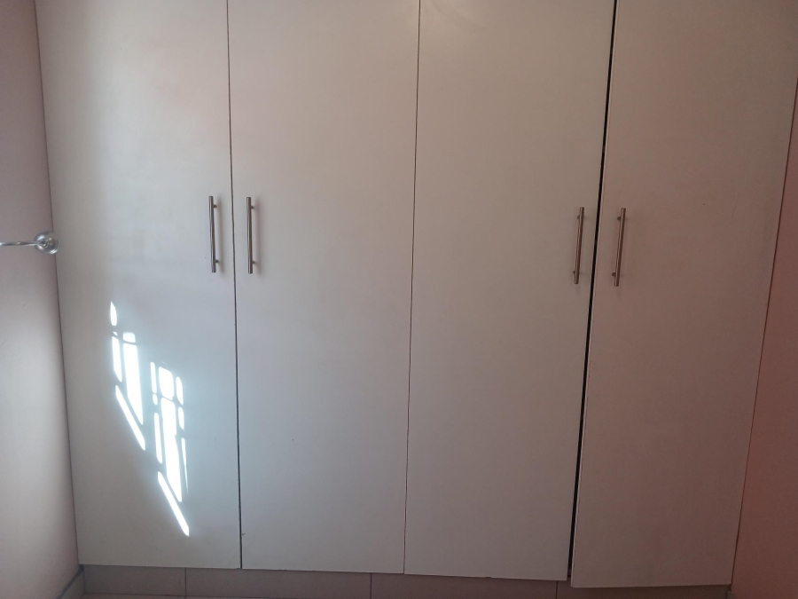 To Let 2 Bedroom Property for Rent in Bloubosrand Gauteng