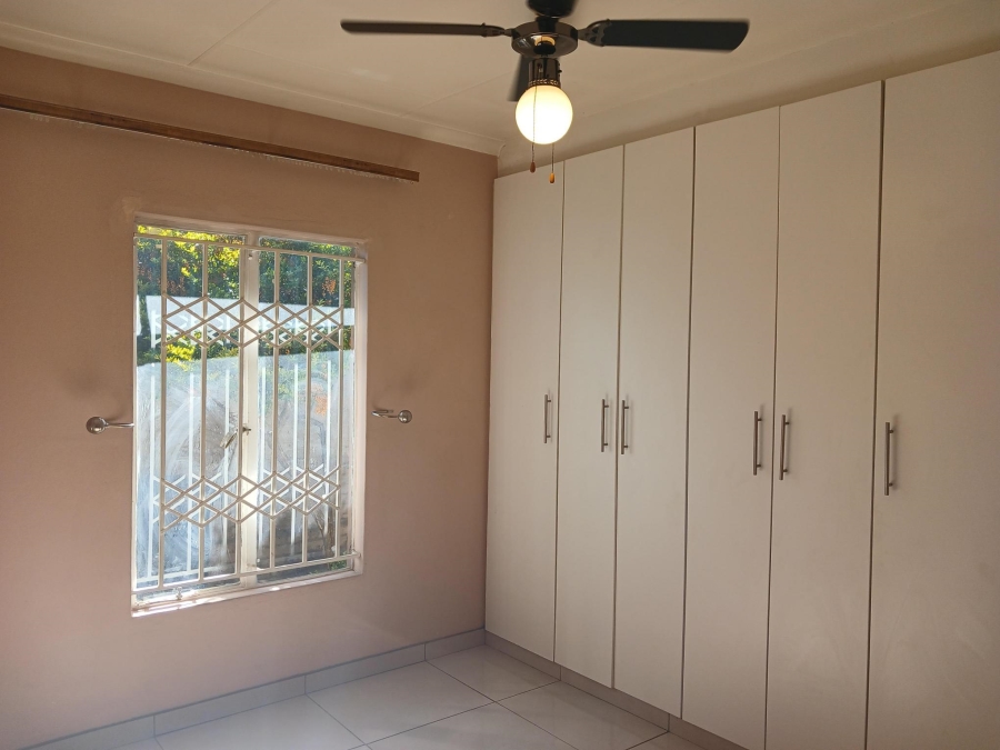 To Let 2 Bedroom Property for Rent in Bloubosrand Gauteng