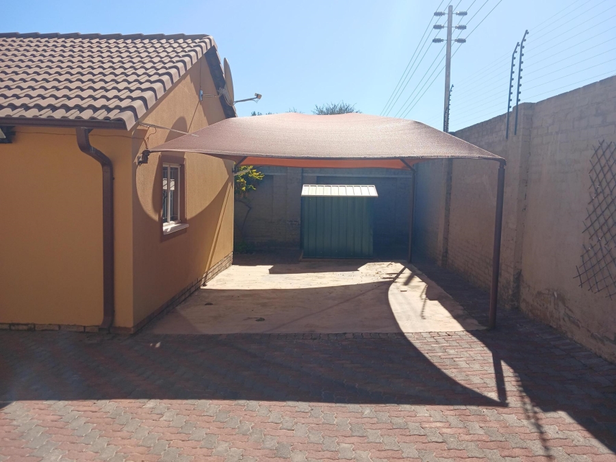 To Let 2 Bedroom Property for Rent in Bloubosrand Gauteng